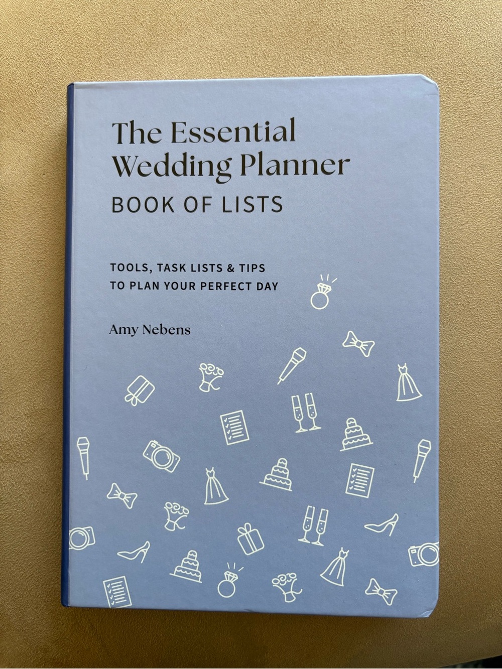 The Essential Wedding Planner Book